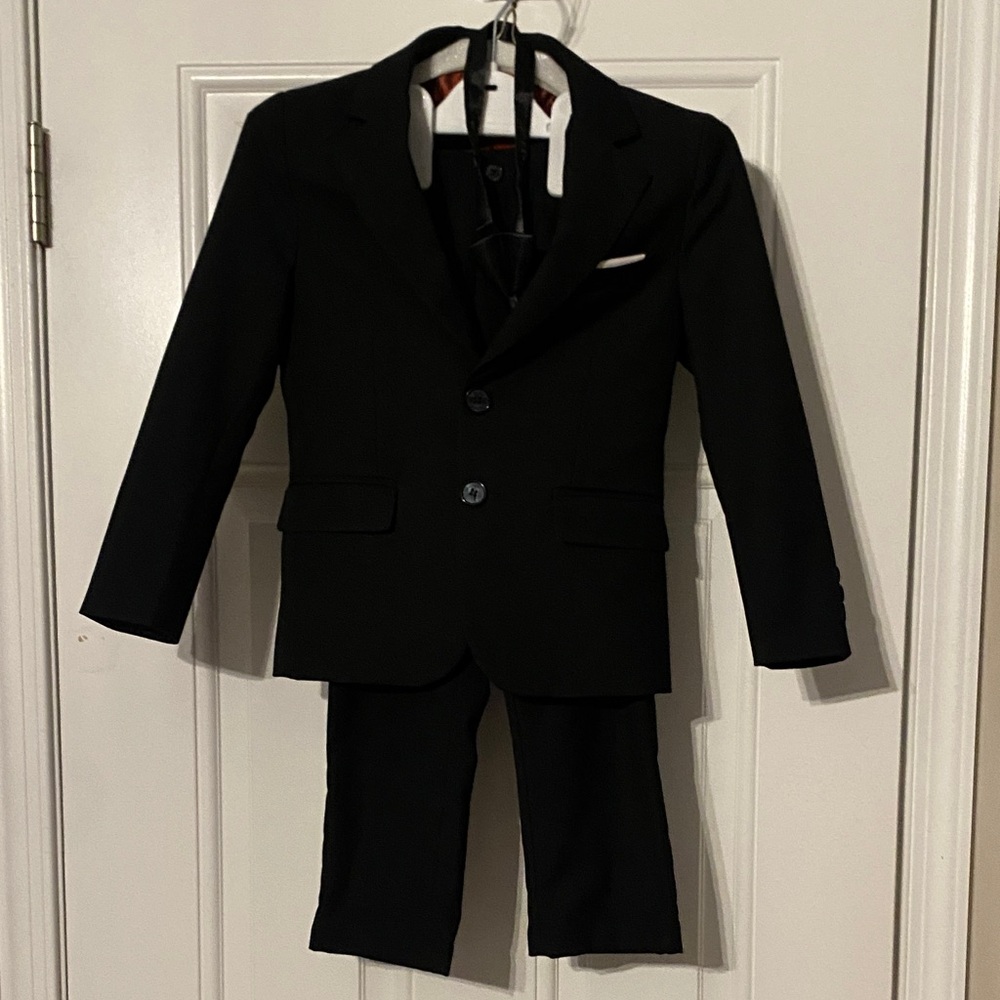 Amazon Black Suit